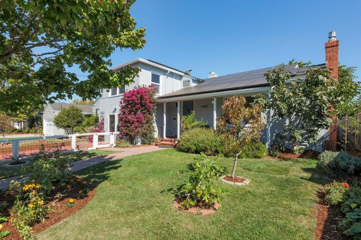 Property Photo:  1435 Nadina Street  CA 94402 