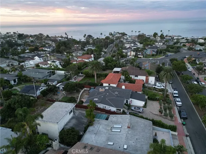 Property Photo:  213 Esplanade  CA 92672 
