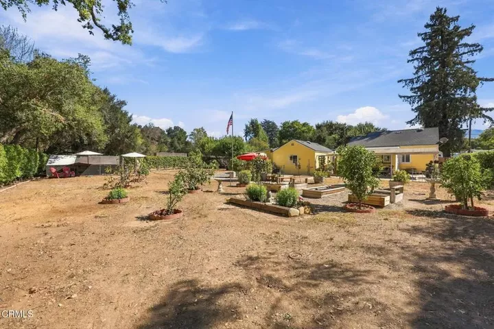Property Photo:  1303 Cruzero Street  CA 93023 
