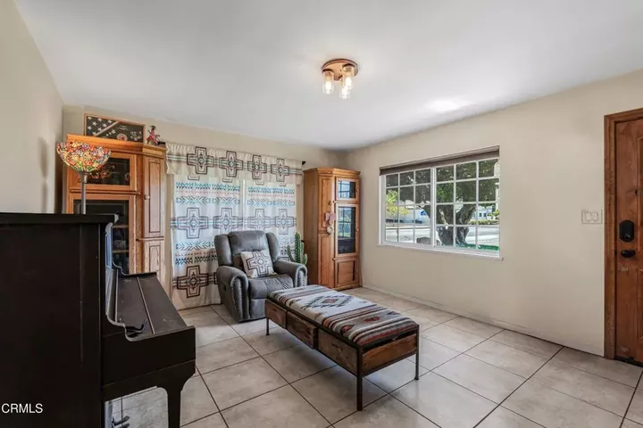 Property Photo:  405 W Beverly Drive  CA 93030 