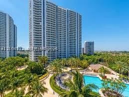 Property Photo:  21205 Yacht Club Dr 308  FL 33180 
