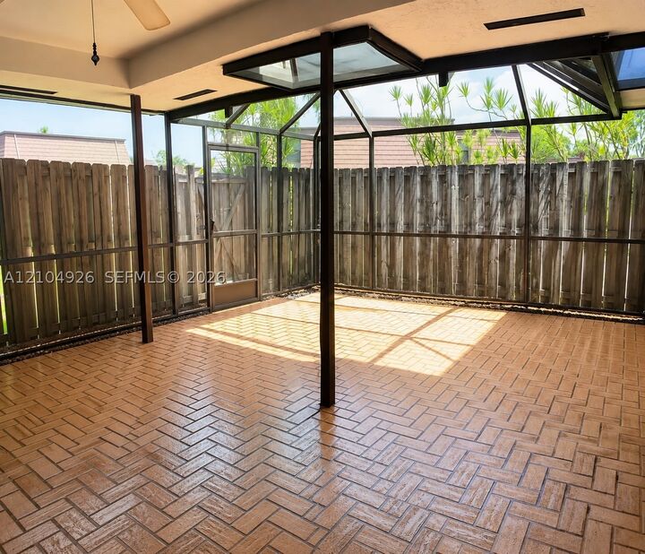 Property Photo:  7671 W Courtyard Run W  FL 33433 