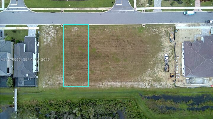 Property Photo:  38 Coronado Rd  FL 32136 