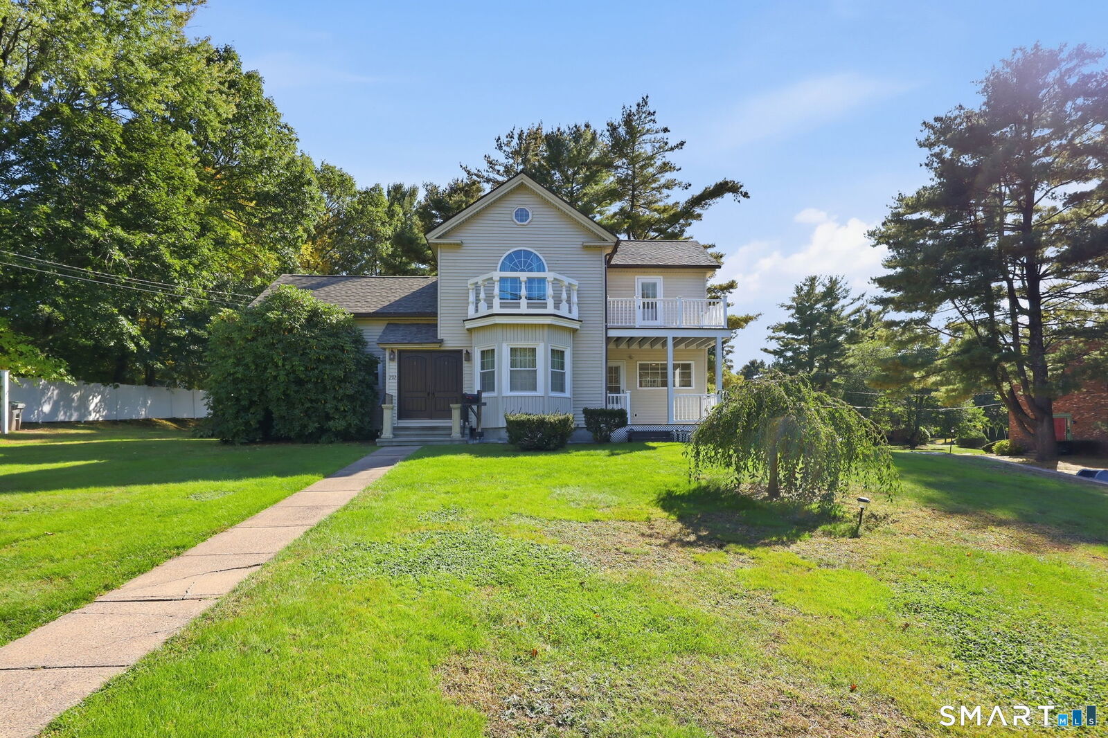 Property Photo:  292 Charter Oak Street  CT 06040 