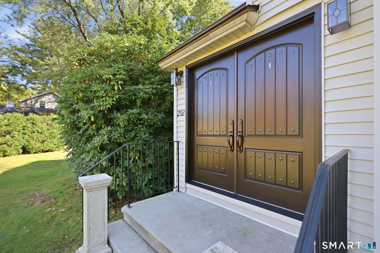 Property Photo: 292 Charter Oak Street CT 06040
