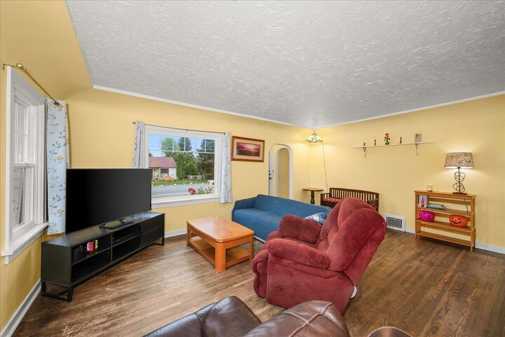 Property Photo: 9601 E Upriver Dr WA 99206