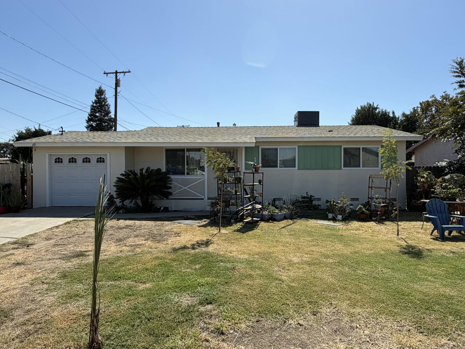 Property Photo:  1129 W Tulare Avenue  CA 93274 