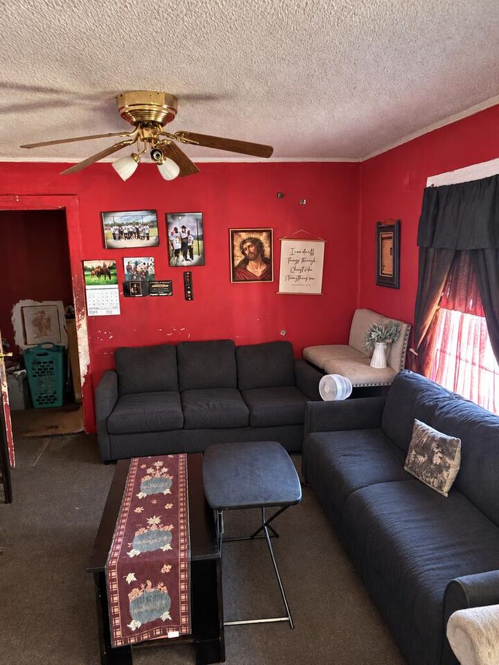 Property Photo:  406 W Price St  GA 31791 