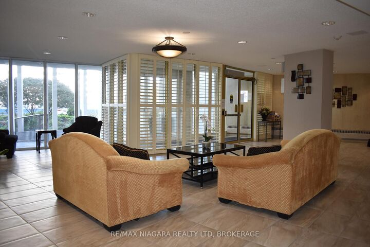 Property Photo:  35 Towering Heights Boulevard 1002  ON L2T 3G8 