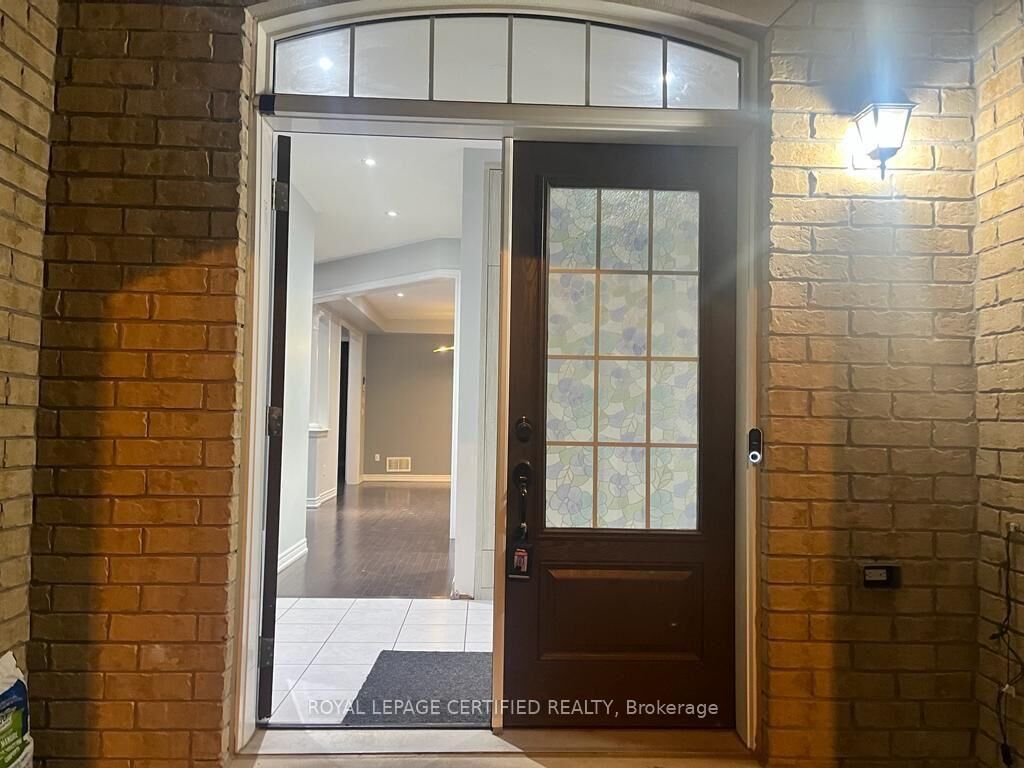 Property Photo:  7 Richmead Road  ON L6X 5G9 