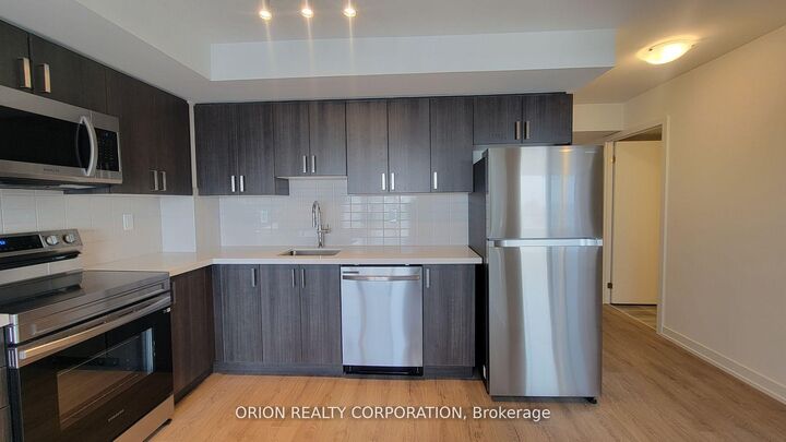 Property Photo: 1435 Celebration Drive 1111 ON L1W 0C4