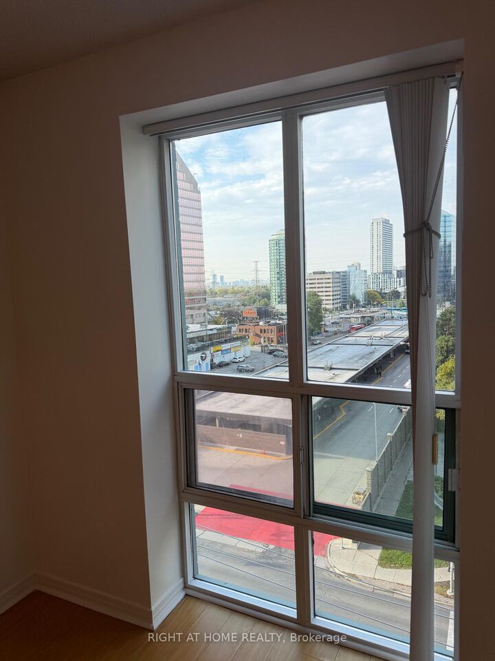 Property Photo:  26 Olive Avenue 908  ON M2N 7G7 