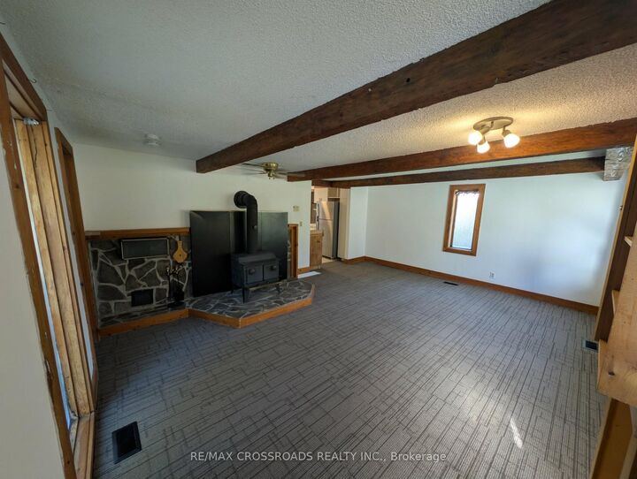 Property Photo:  261 Lakeview Boulevard  ON L4P 2Y4 