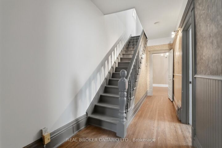 Property Photo: 418 Main Street W ON L8P 1K6