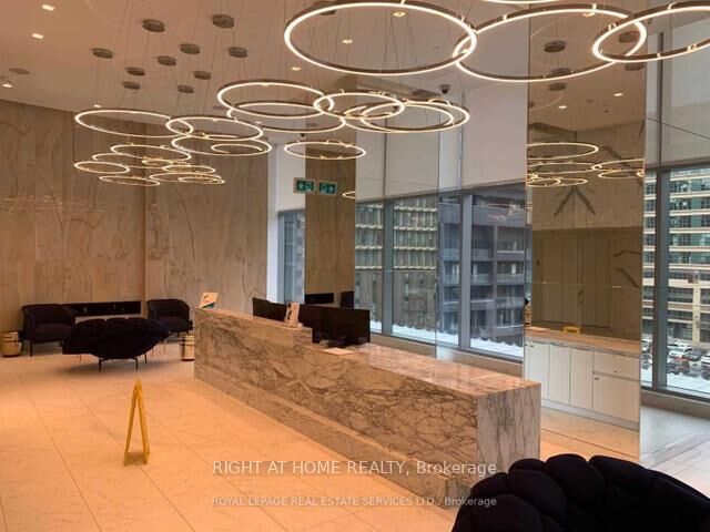 Property Photo:  251 Jarvis Street 1126  ON M5B 0C3 