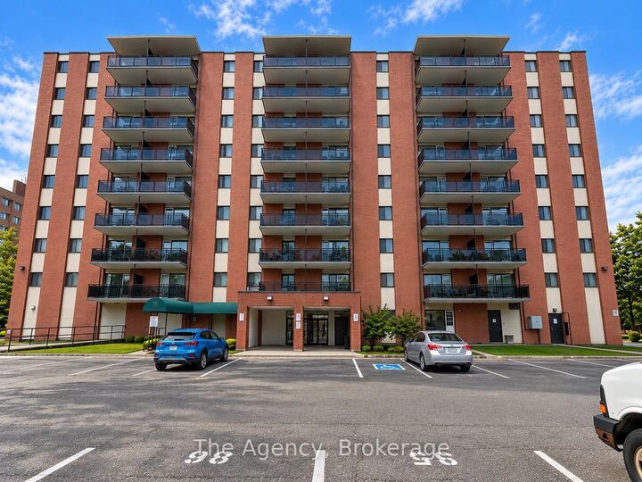 Property Photo:  45 Paisley Boulevard W 609  ON L5B 1E4 