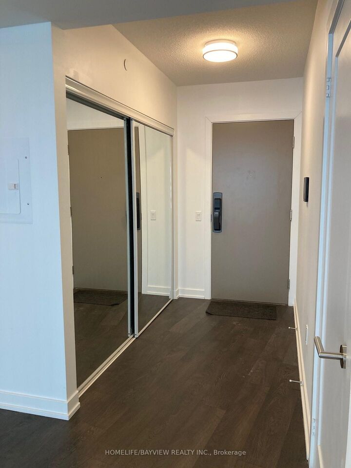 Property Photo: 10 York Street 2707 ON M5J 2Z2