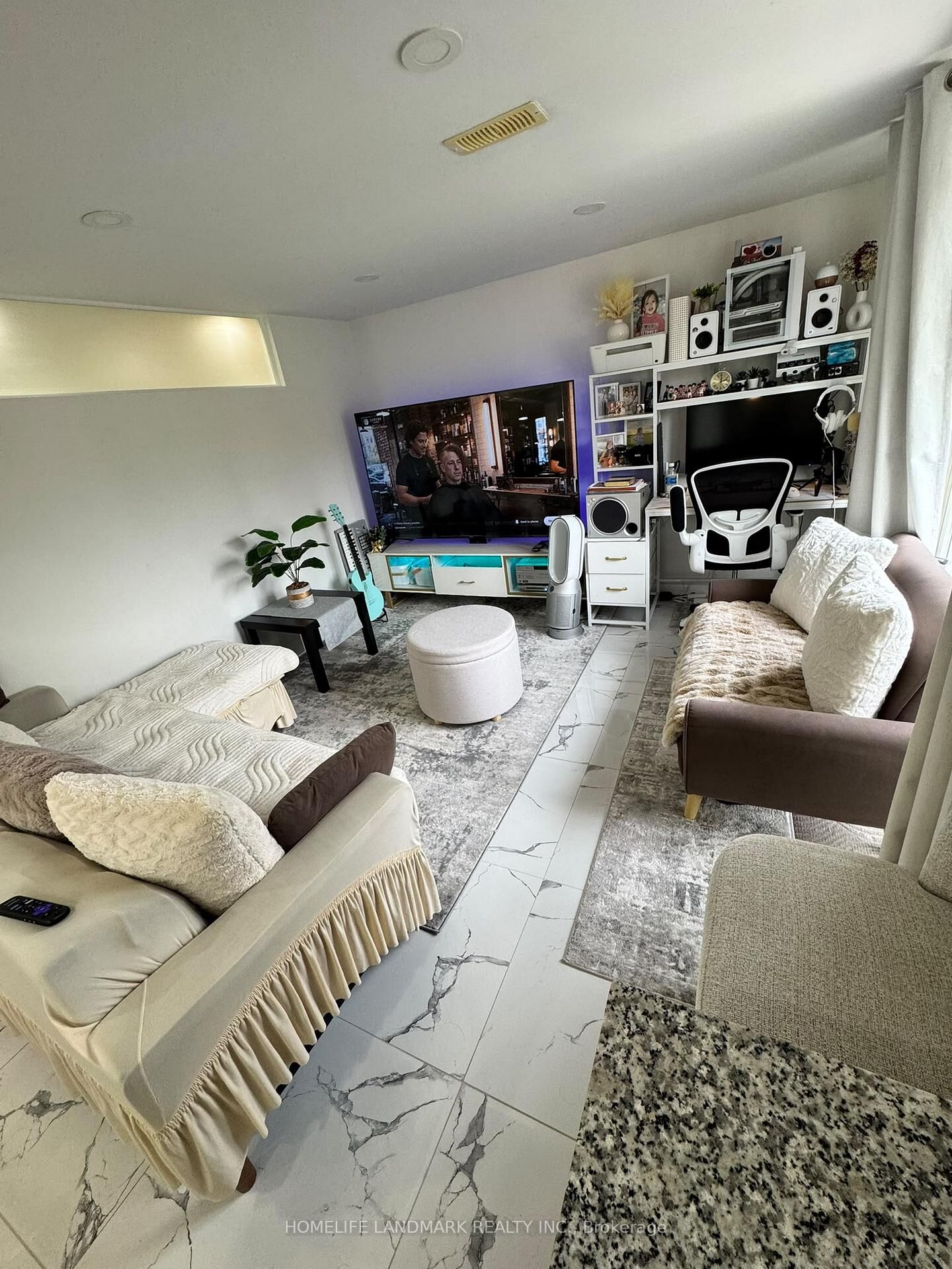 Property Photo:  18 Faye Drive S Basement  ON M2J 3S6 
