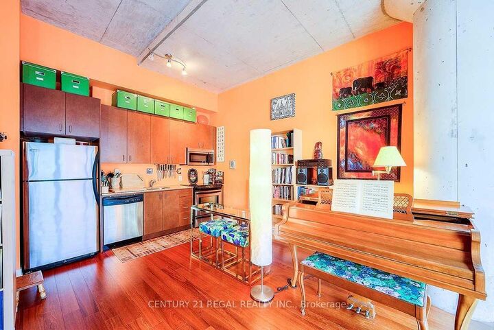 Property Photo:  201 Carlaw Avenue 205  ON M4M 4S3 