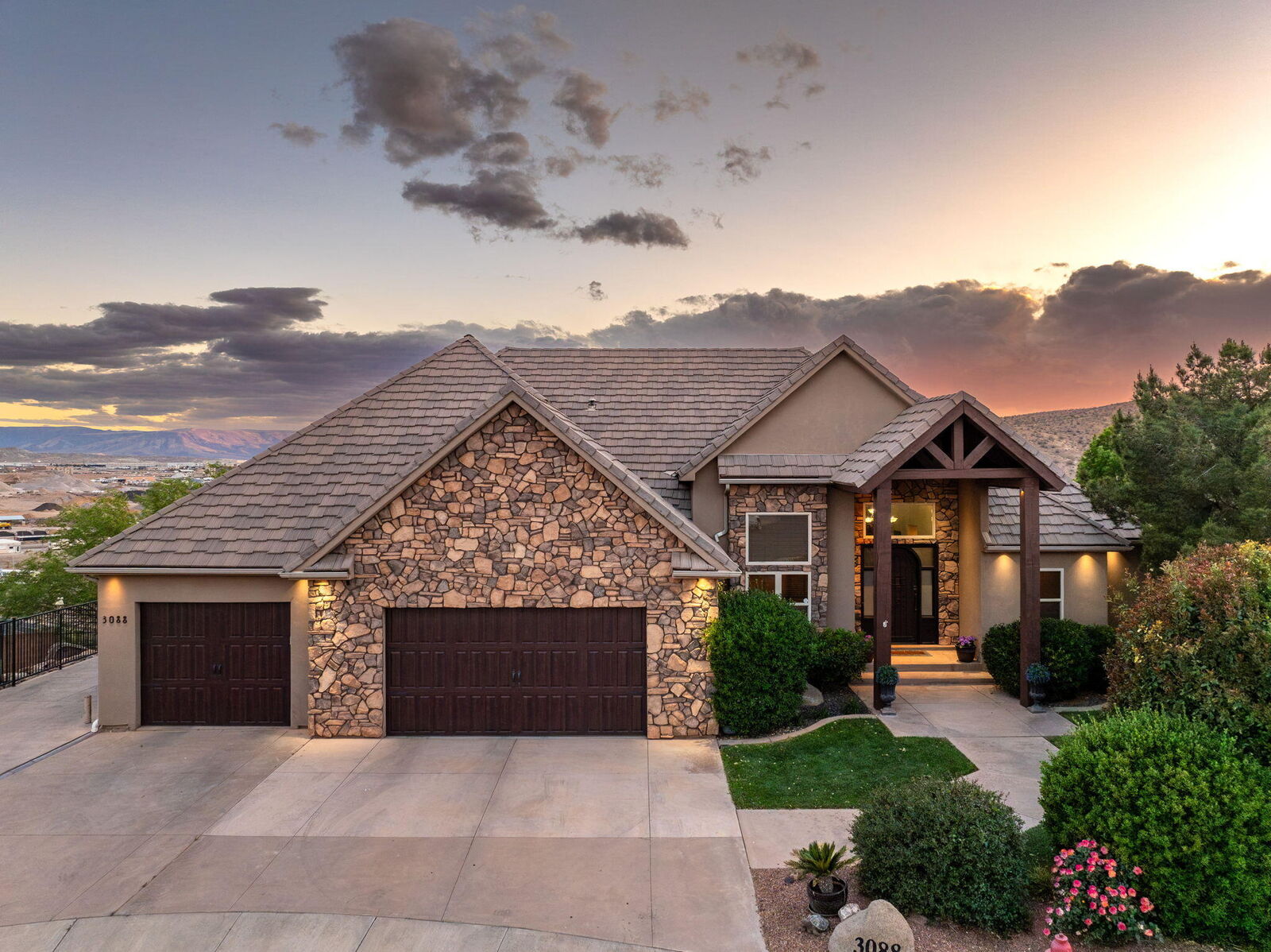 Property Photo: 3088 S Limestone Dr UT 84790