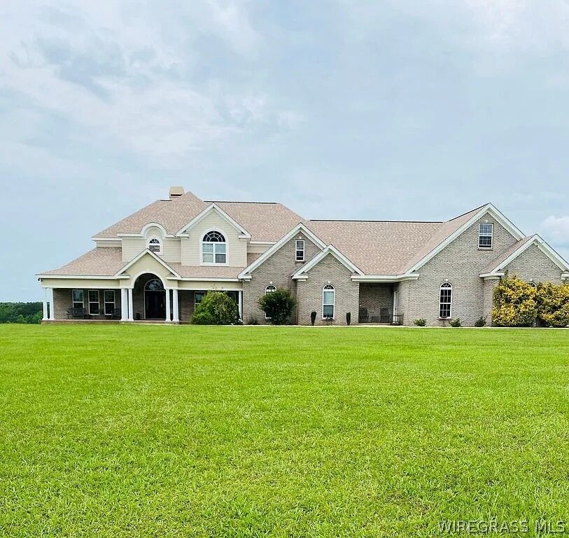 Property Photo:  69 Rodeo Road  AL 36311 