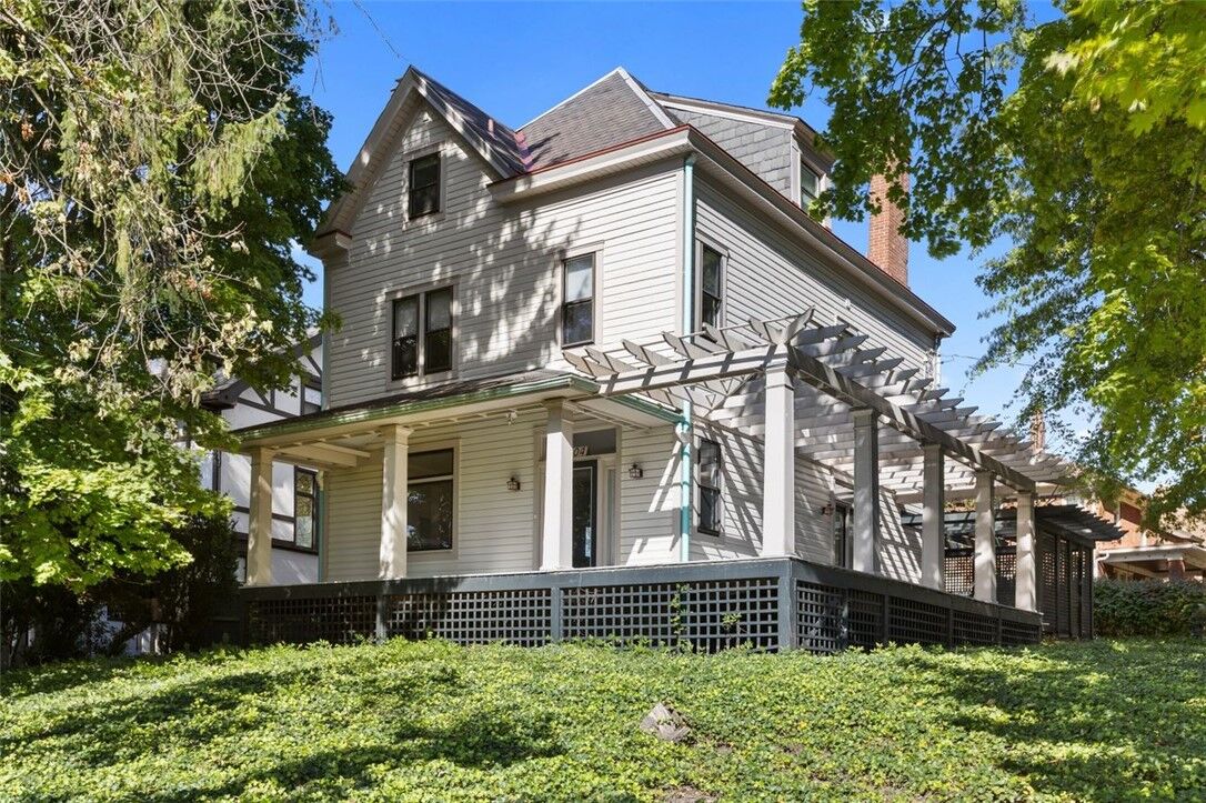Property Photo:  304 Bower Hill Rd  PA 15228 