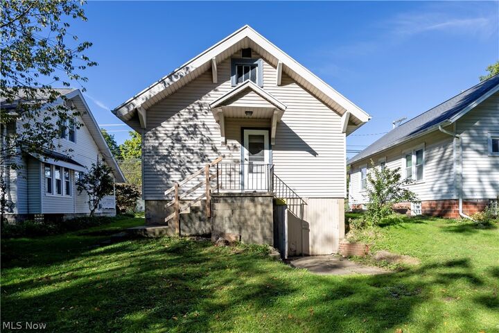 Property Photo:  819 Gasche Street  OH 44691 