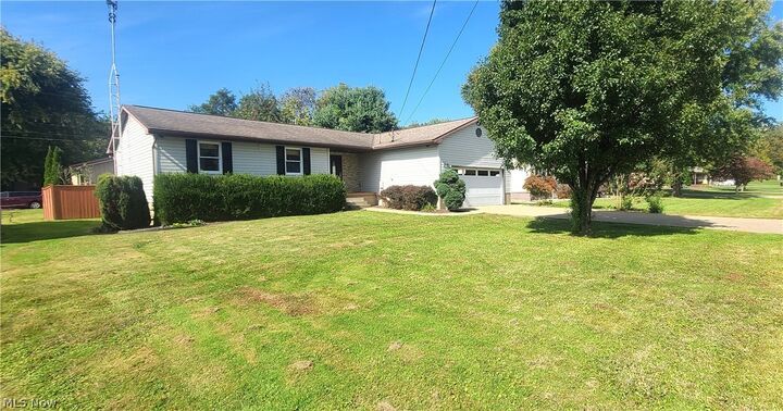 Property Photo: 813 Barclay Street OH 45714
