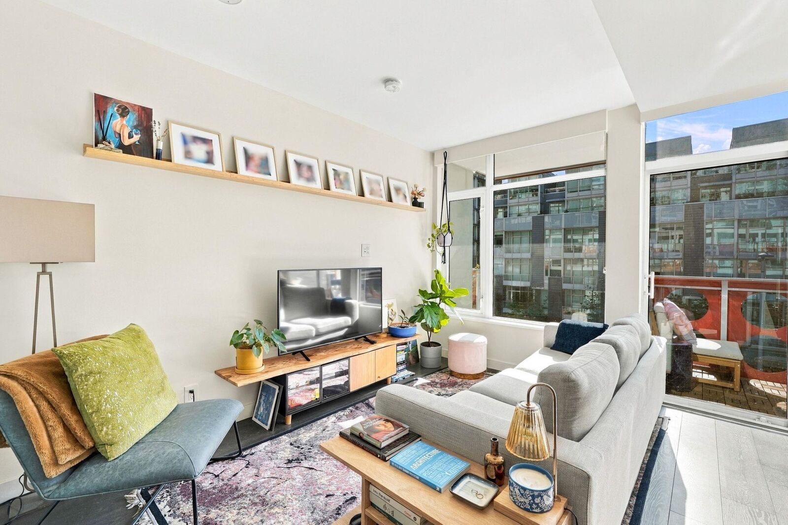 Property Photo:  161 E 1st Avenue 312  BC V6A 0G1 