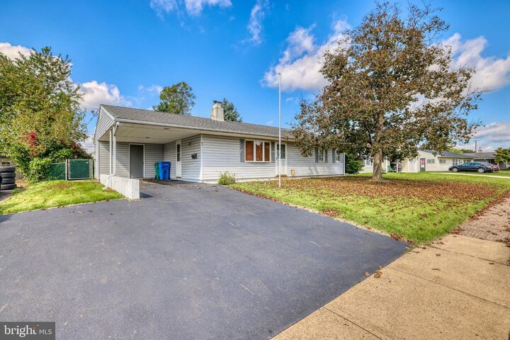 Property Photo: 43 Shepherd Lane PA 19055