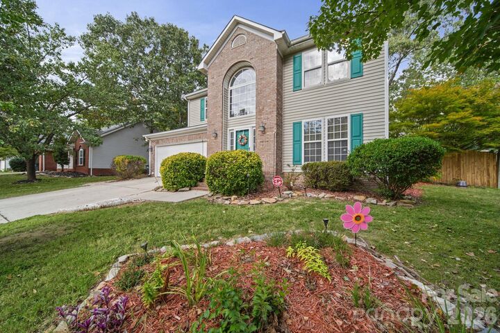 Property Photo:  1617 Winthrop Lane 101  NC 28110 