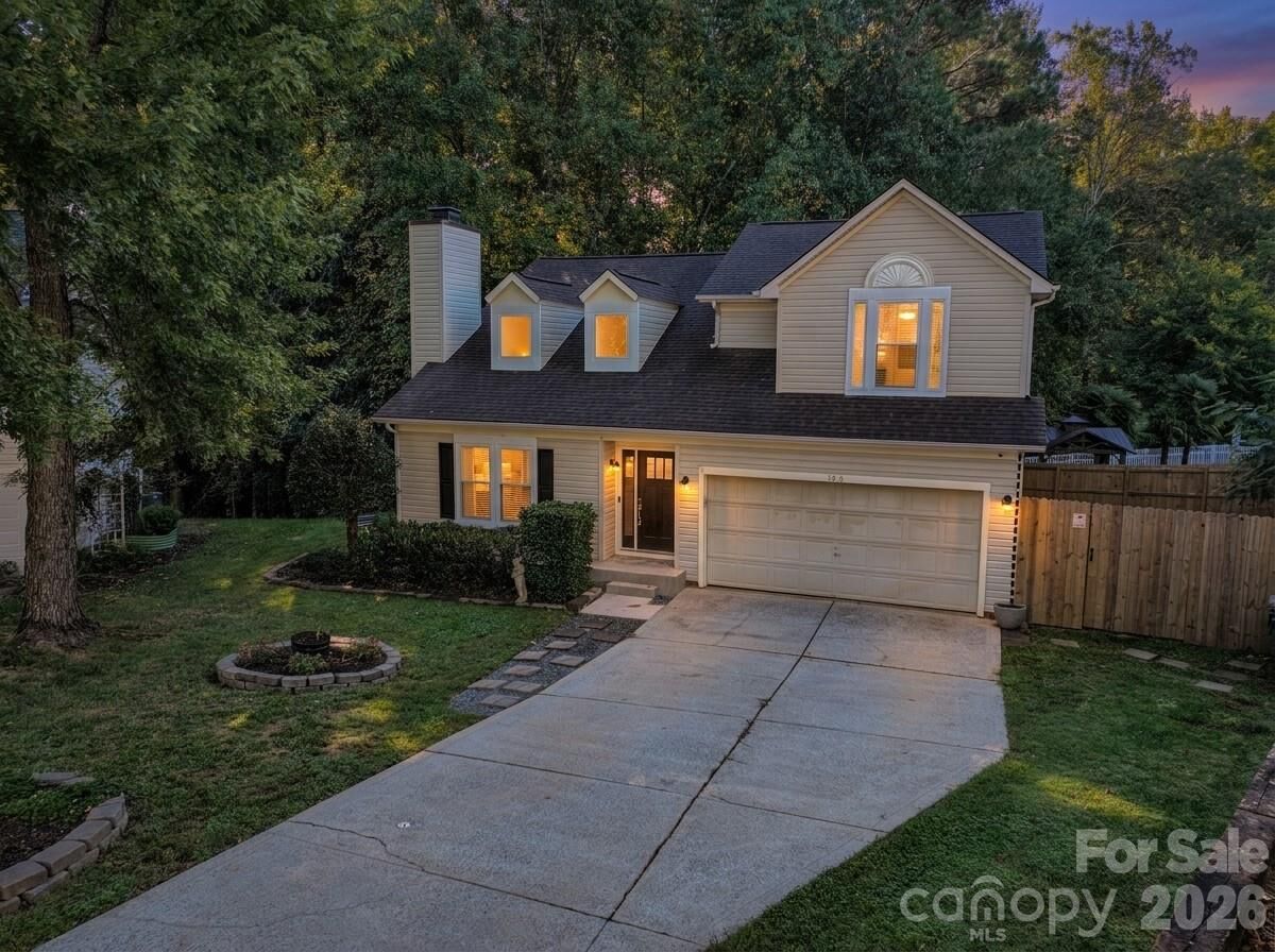 Property Photo: 5418 Groveton Court 55 NC 28269