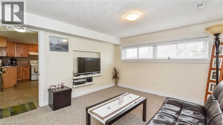 Property Photo:  210 Overlea Drive Lower  ON N2M 1T3 