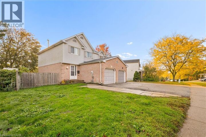 Property Photo:  87 Poplar Drive  ON N3C 3X3 