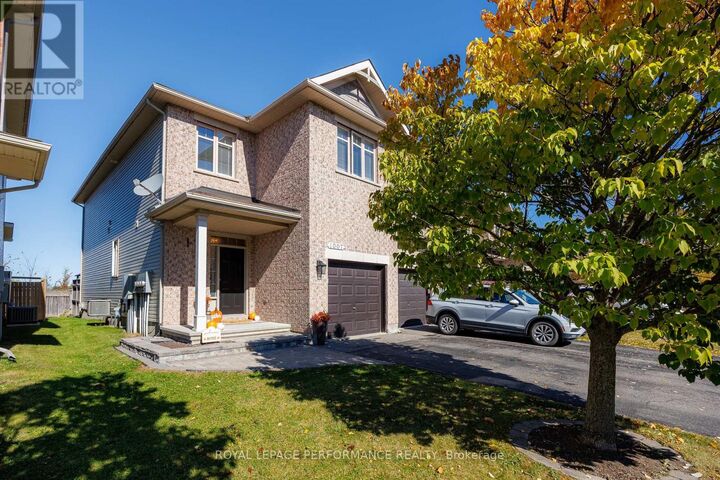 Property Photo:  1007 Grapefern Terrace  ON K4A 0L9 