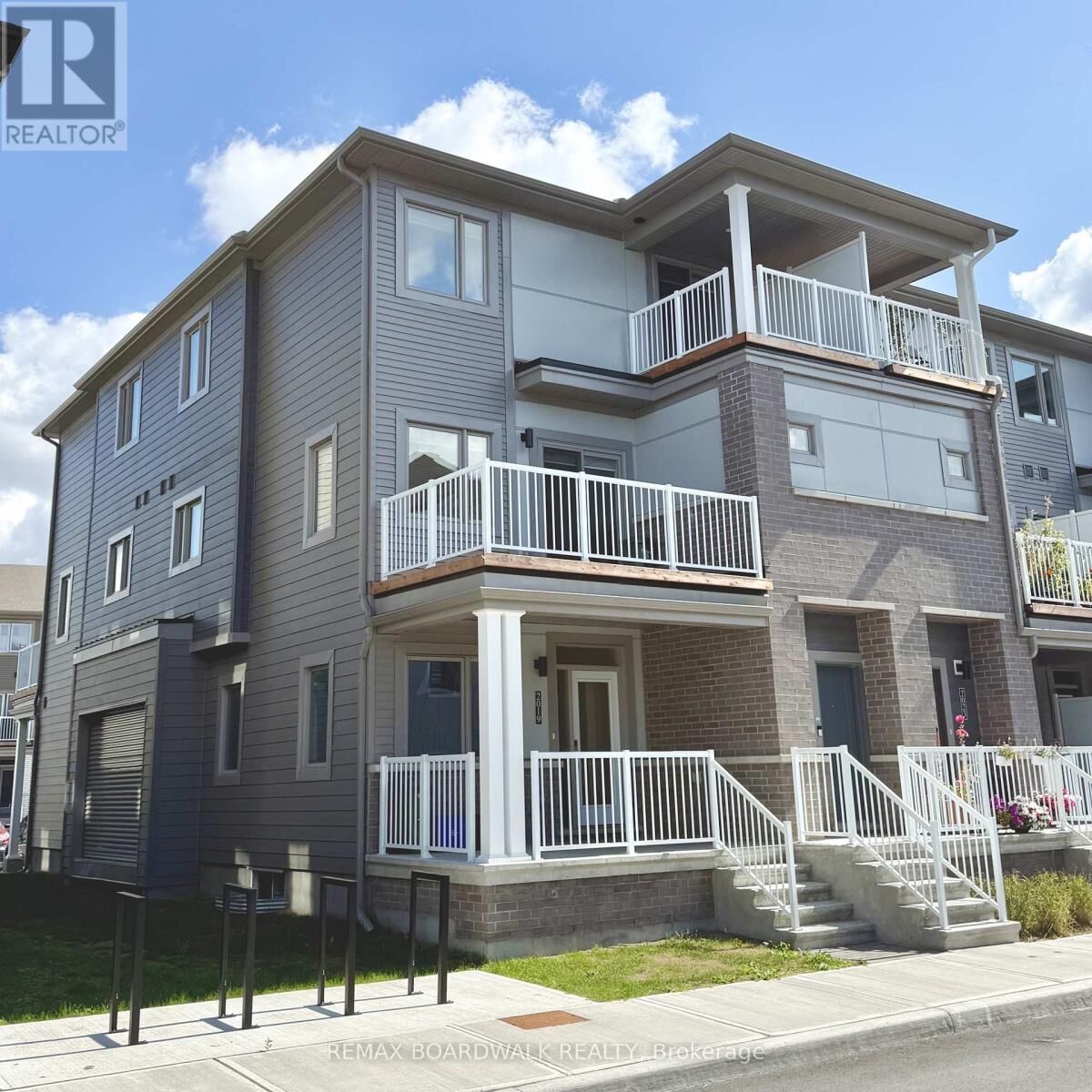 Property Photo:  2021 Blossite Private  ON K2J 7J5 