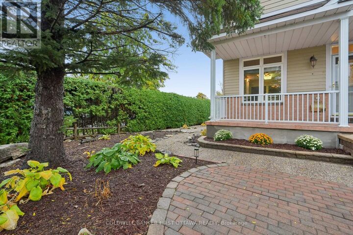 Property Photo:  1 Sable Run Drive  ON K2S 1W2 