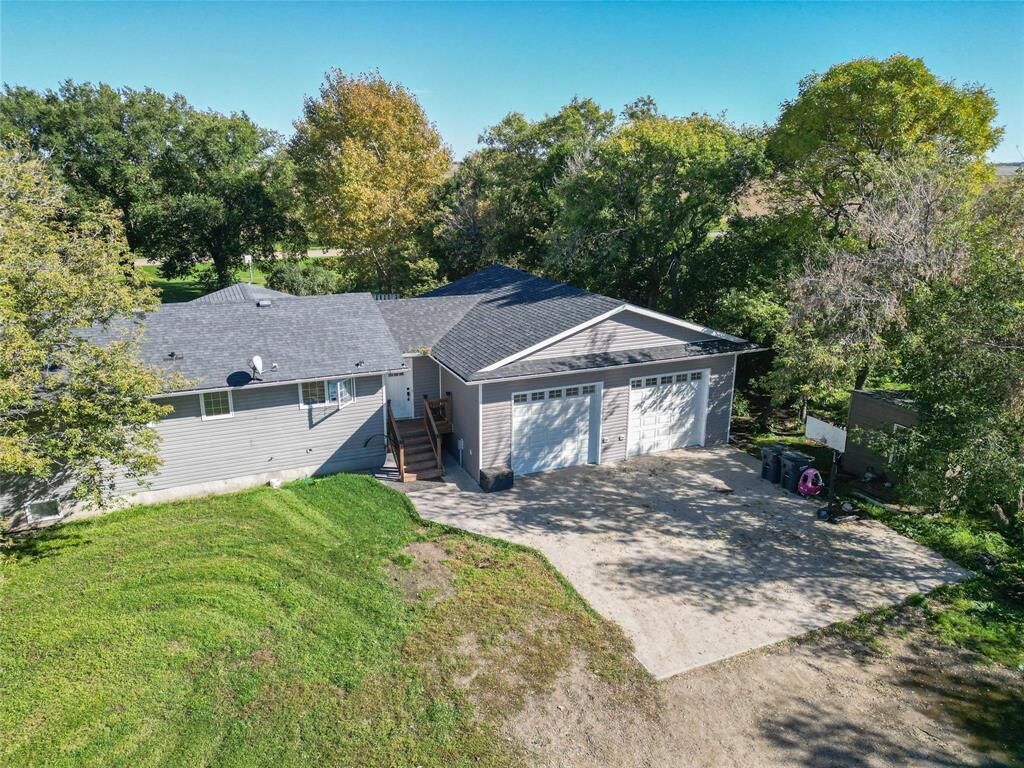 Property Photo: 40112 114W Road MB R0K 2C0