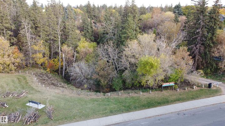 Property Photo:  9333 146 Street NW  AB T5R 0W7 