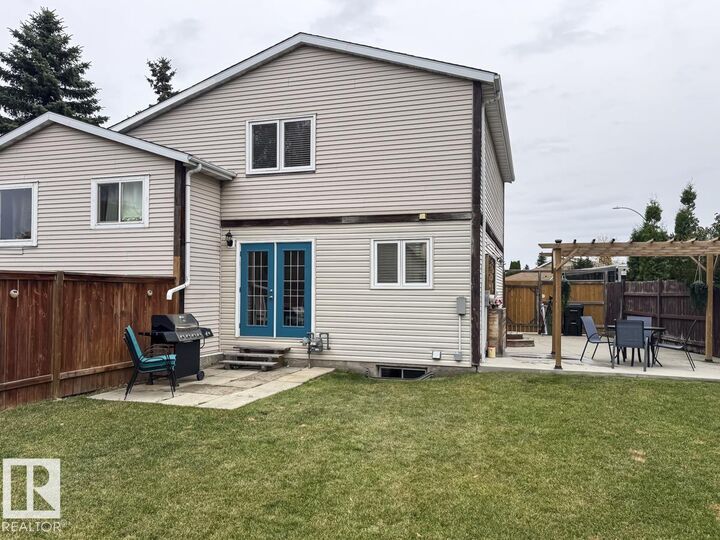 Property Photo:  4619 35 Avenue NW  AB T6L 3P8 