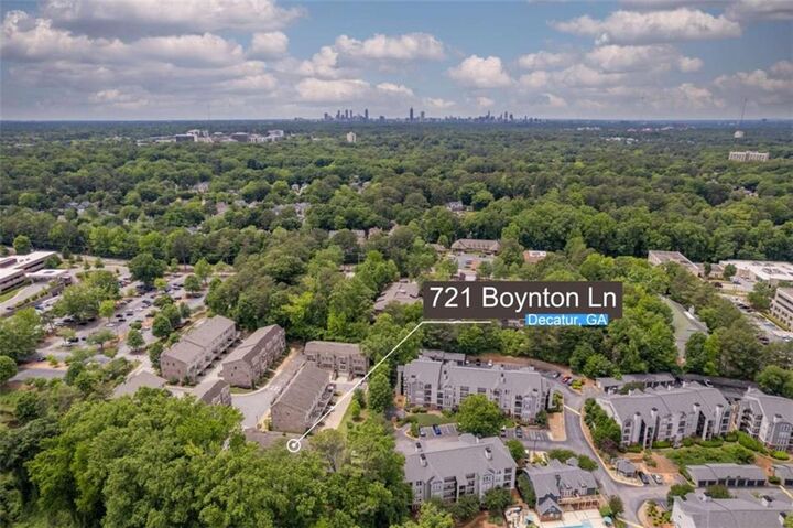 Property Photo: 721 Boynton Lane GA 30030