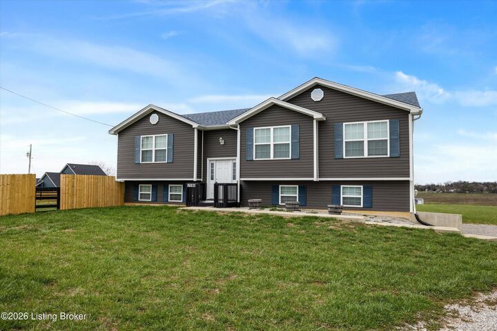 Property Photo:  1590 Payneville Rd  KY 40108 