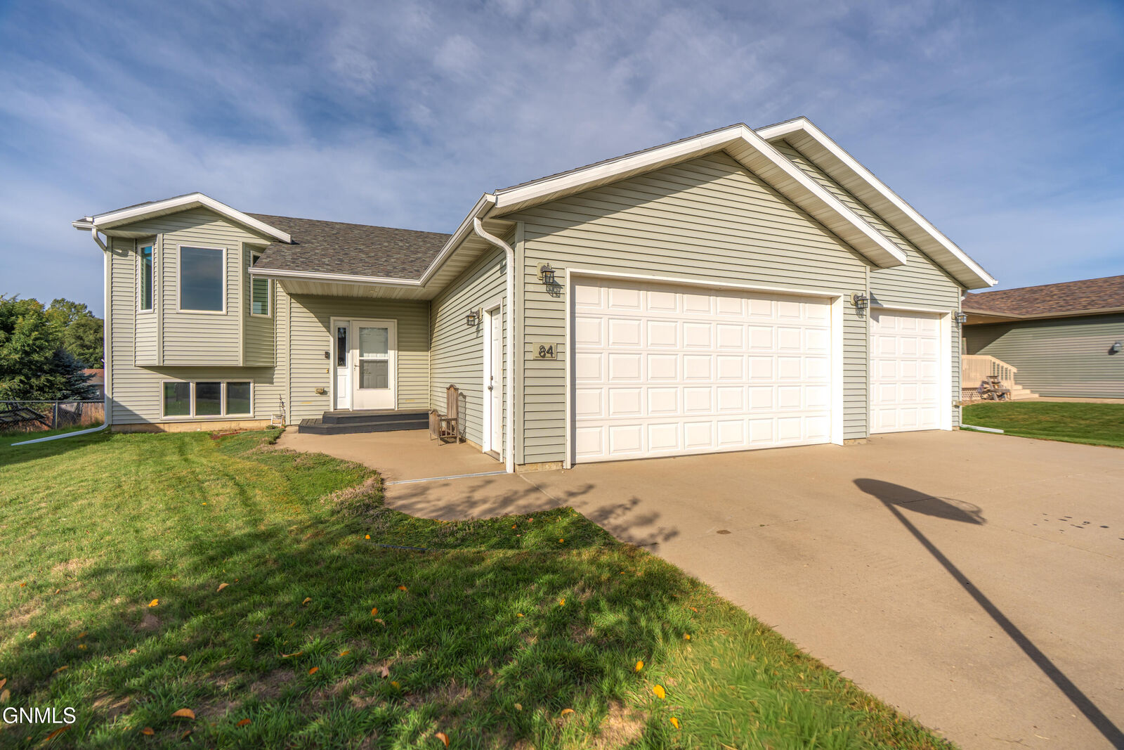 Property Photo:  84 Haywood Drive  ND 58504 