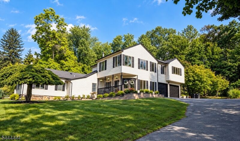 Property Photo:  39 Hillcrest Avenue  NJ 07045 
