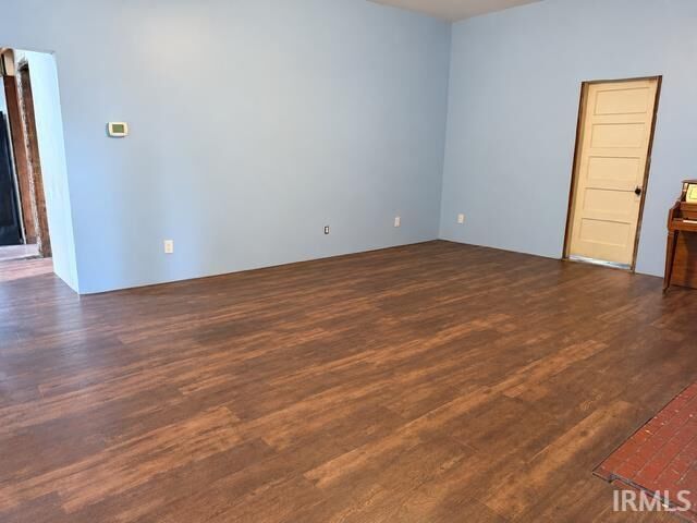 Property Photo:  1011 E 5th Street  IN 47620 