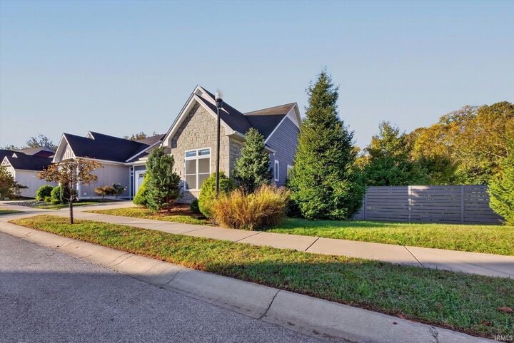 Property Photo:  1570 S Hathaway Court  IN 47401 