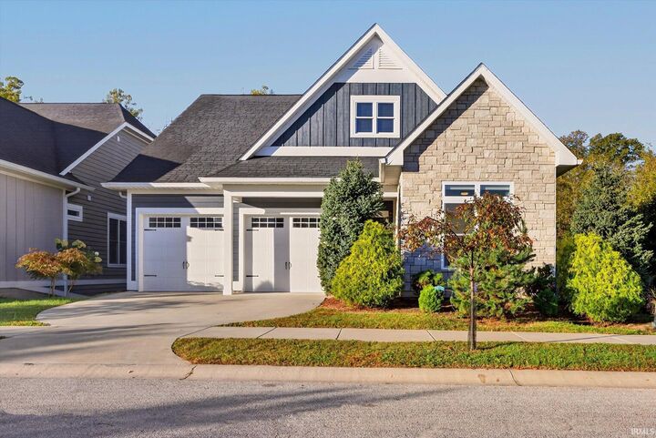 Property Photo: 1570 S Hathaway Court IN 47401
