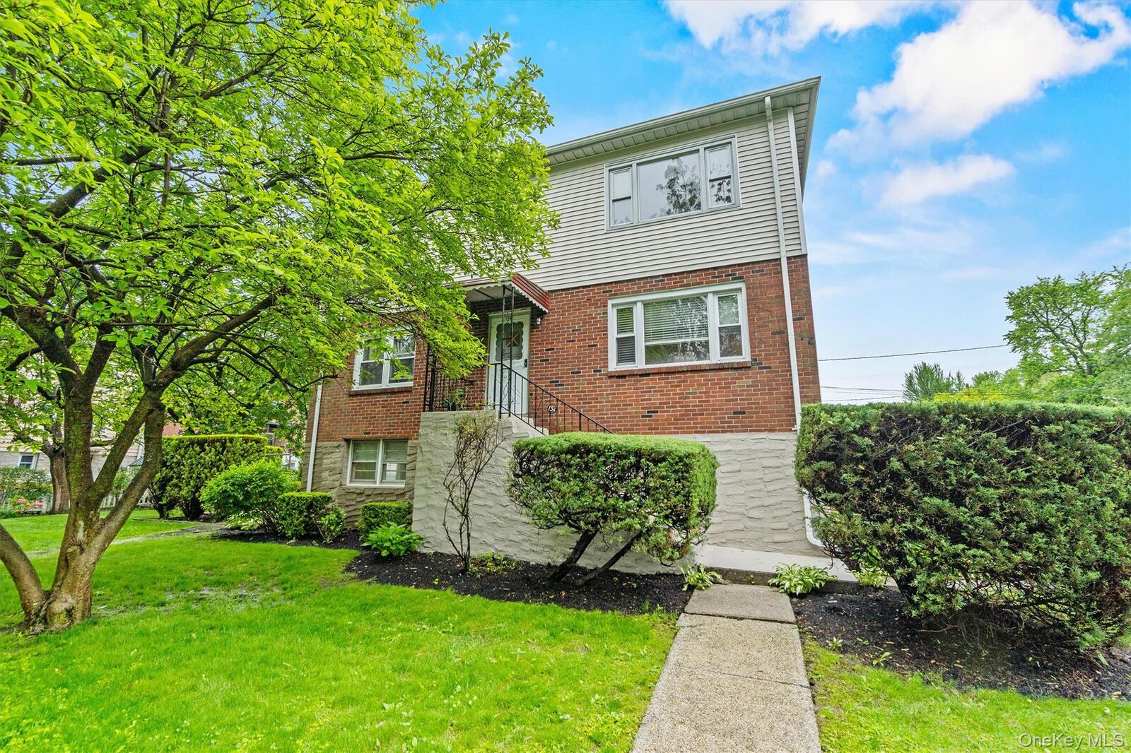 Property Photo: 152 Harrison Avenue 2 NY 10705