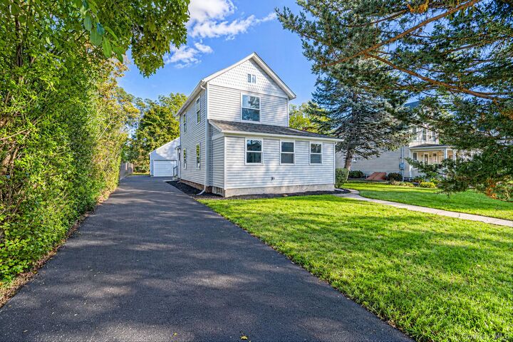 Property Photo: 85 Jayne Avenue NY 11772