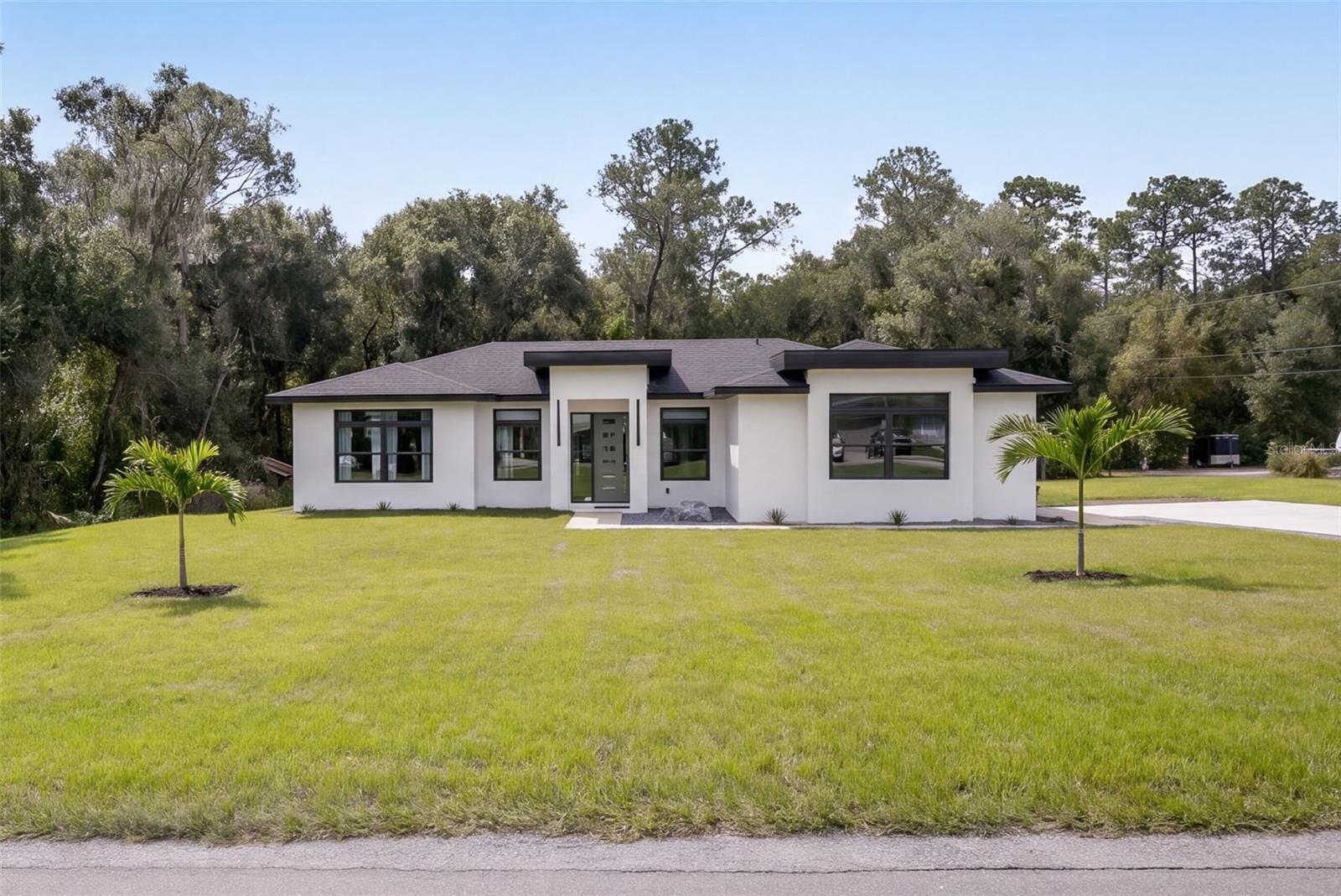 Property Photo: 243 Deerfoot Road FL 32720